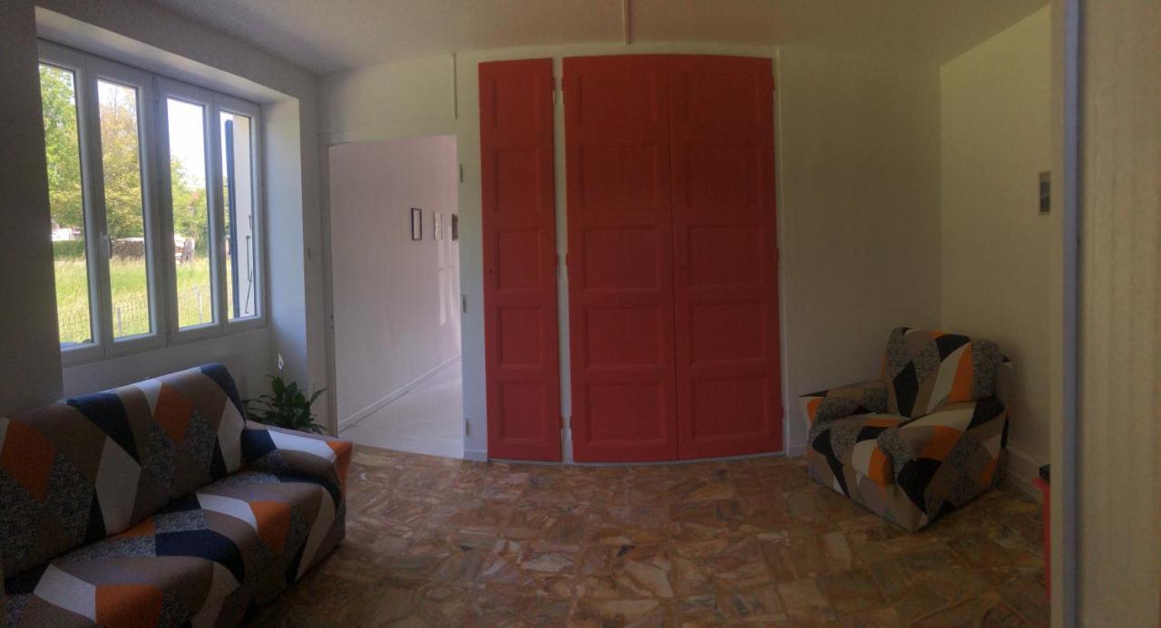 Chambres Individuelles Avec Partie Commune Ou Logement Entier Si Disponible Via Rhona Vulbens Bagian luar foto